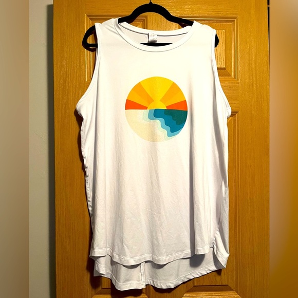 Livi Active Sunset Workout Muscle Tee - Picture 1 of 7
